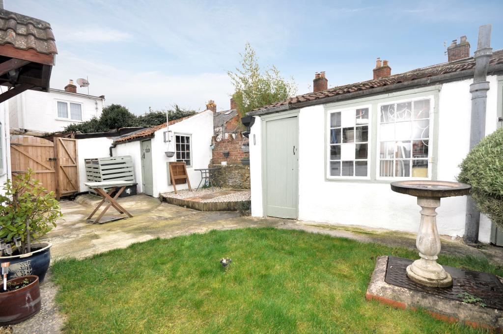 2 Bedroom SemiDetached Period Cottage For Sale in Whaddon Lane